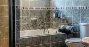 escolha de azulejo para casa de banho pequena